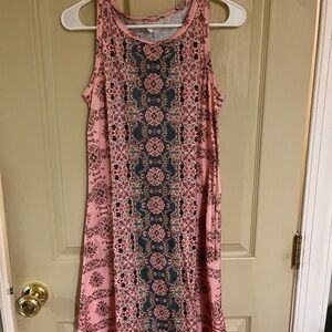 Chic Pink and Gray Patterned Midi Dress